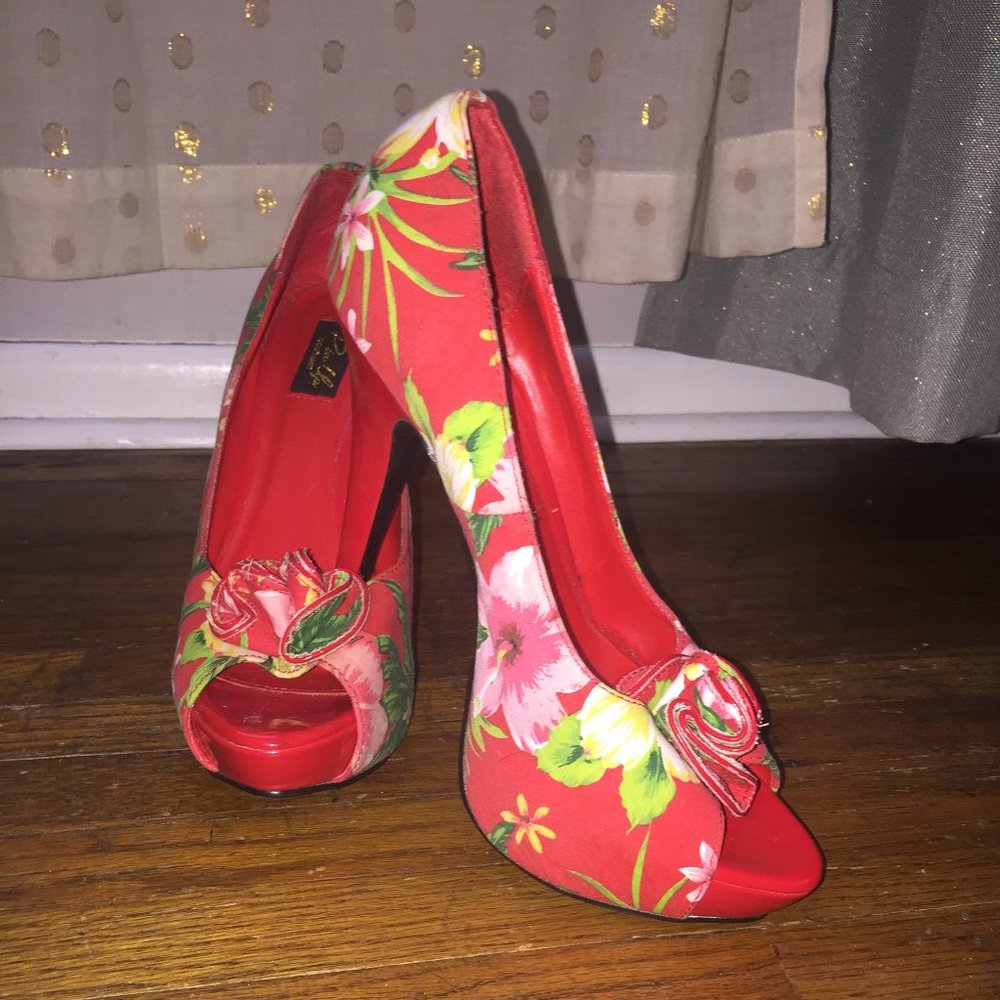 Pin Up Couture "Lolita" Tropical Print Heels
